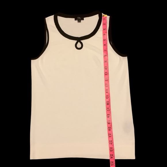 CHIC BY JACOB WHITE WITH BLACK TRIM SLEEVELESS TOP/ Size M - Picture 9 of 10